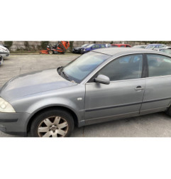 Serrure avant droit VOLKSWAGEN PASSAT 4