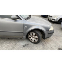 Serrure avant droit VOLKSWAGEN PASSAT 4