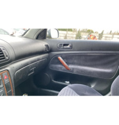 Serrure avant droit VOLKSWAGEN PASSAT 4