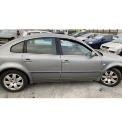 Serrure avant droit VOLKSWAGEN PASSAT 4
