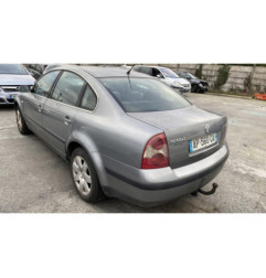 Serrure avant droit VOLKSWAGEN PASSAT 4
