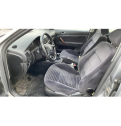Serrure avant droit VOLKSWAGEN PASSAT 4