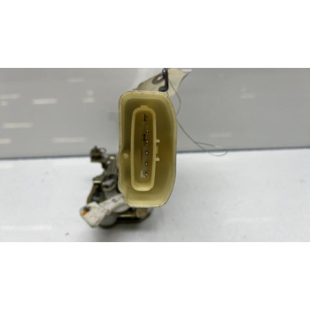 Serrure avant droit TOYOTA YARIS 1