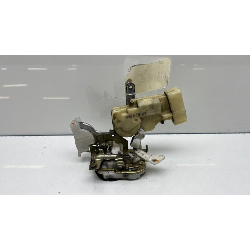 Serrure avant droit TOYOTA YARIS 1 Photo n°3