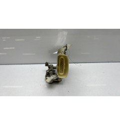 Serrure avant droit TOYOTA YARIS 1