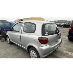 Serrure avant droit TOYOTA YARIS 1