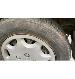 Serrure avant droit TOYOTA YARIS 1