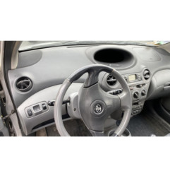 Serrure avant droit TOYOTA YARIS 1