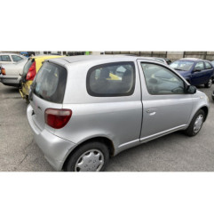 Serrure avant droit TOYOTA YARIS 1