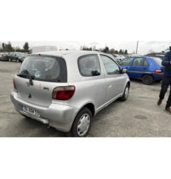 Serrure avant droit TOYOTA YARIS 1