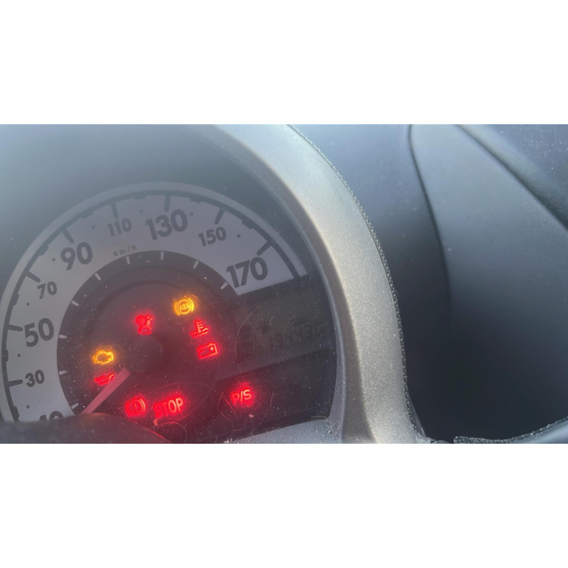 Calculateur moteur PEUGEOT 107 Photo n°6