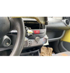 Calculateur moteur PEUGEOT 107