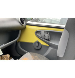 Calculateur moteur PEUGEOT 107