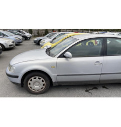 Retroviseur droit VOLKSWAGEN PASSAT 4