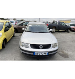 Retroviseur droit VOLKSWAGEN PASSAT 4
