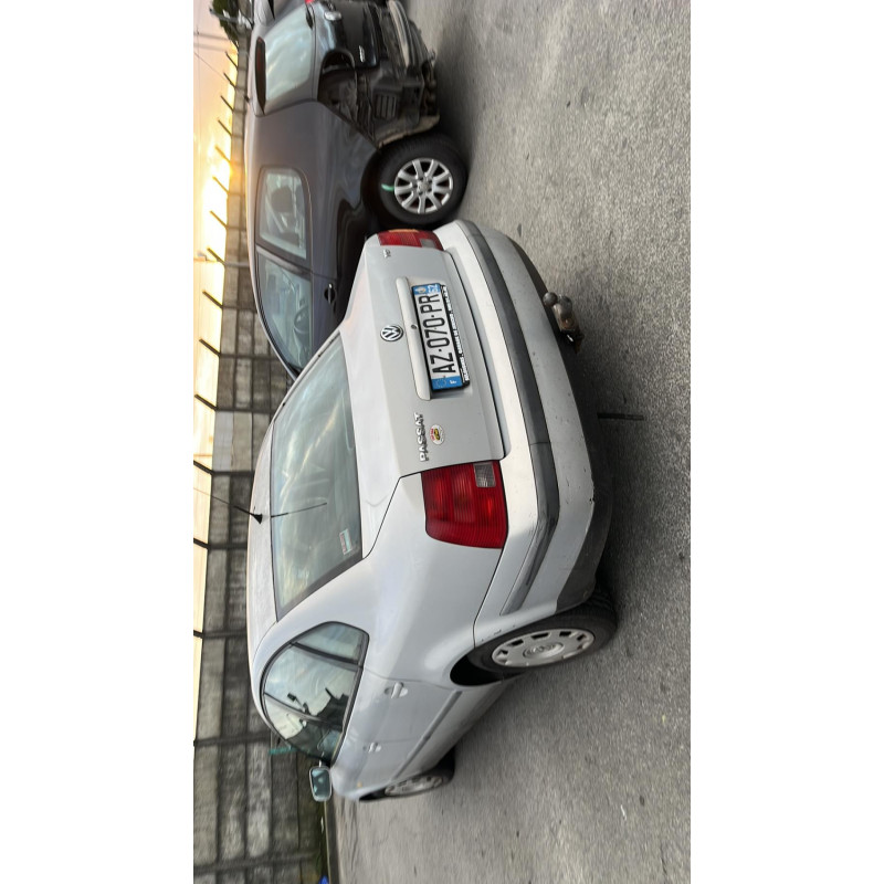 Retroviseur droit VOLKSWAGEN PASSAT 4 Photo n°9