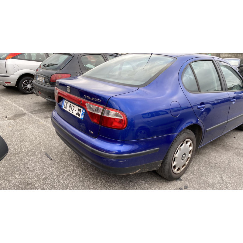 Feu arriere principal droit (feux) SEAT TOLEDO 2 Photo n°12