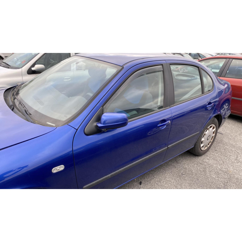 Interrupteur de leve vitre avant gauche SEAT TOLEDO 2 Photo n°6
