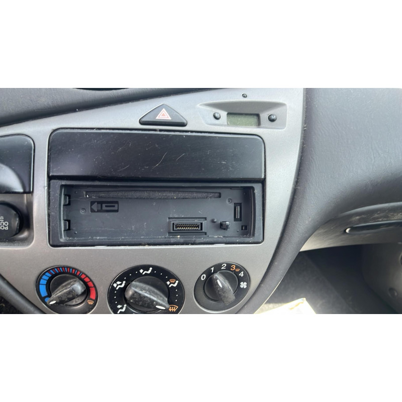 Leve vitre electrique avant droit FORD FOCUS 1 Photo n°15
