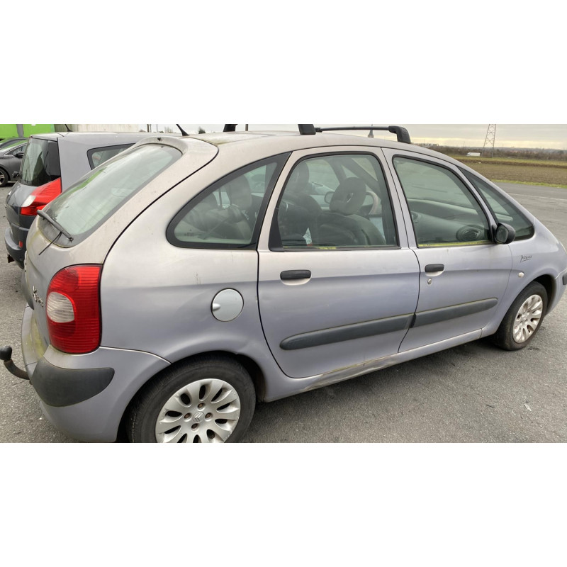 Optique avant principal gauche (feux)(phare) CITROEN XSARA PICASSO Photo n°9