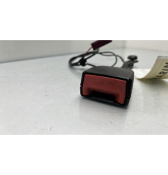 Attache ceinture avant gauche FORD FIESTA 6