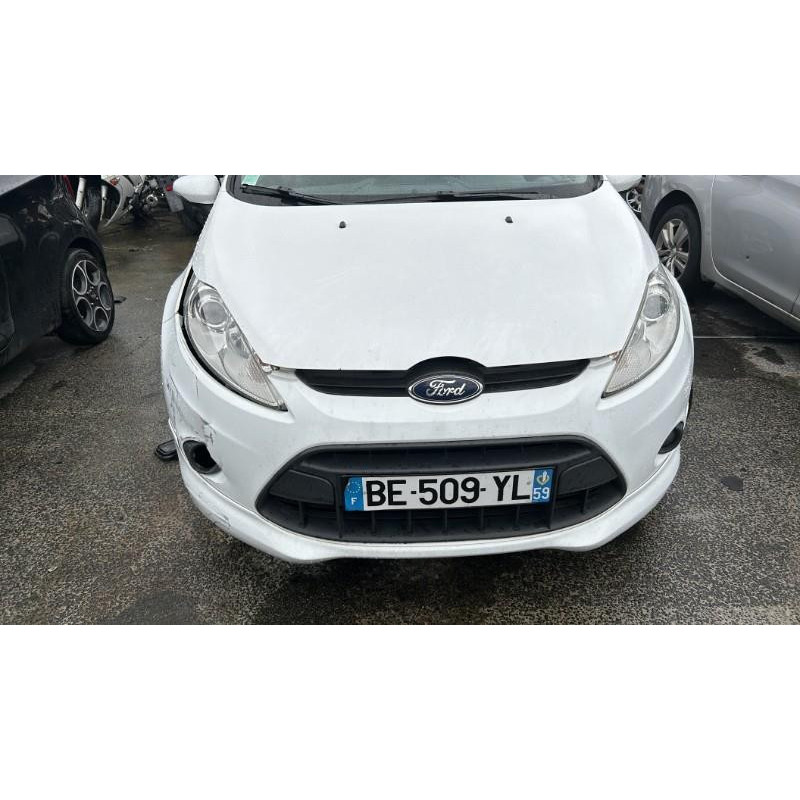 Attache ceinture avant gauche FORD FIESTA 6 Photo n°11