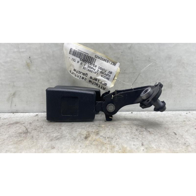 Attache ceinture arriere gauche SKODA SUPERB 2 Photo n°1