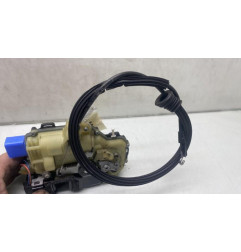 Serrure avant droit VOLKSWAGEN POLO 4