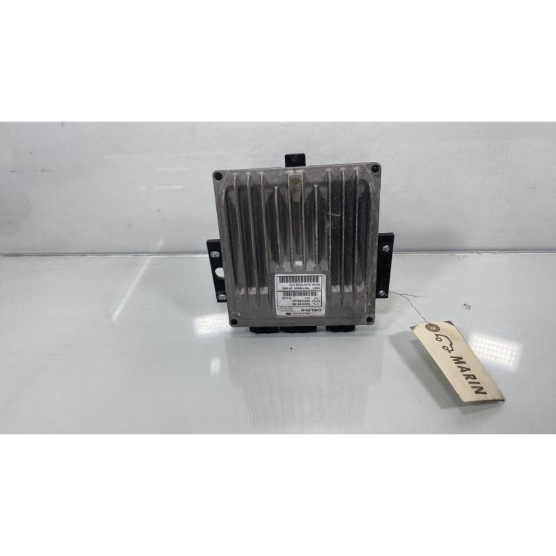 Calculateur moteur RENAULT MEGANE 2 Photo n°1