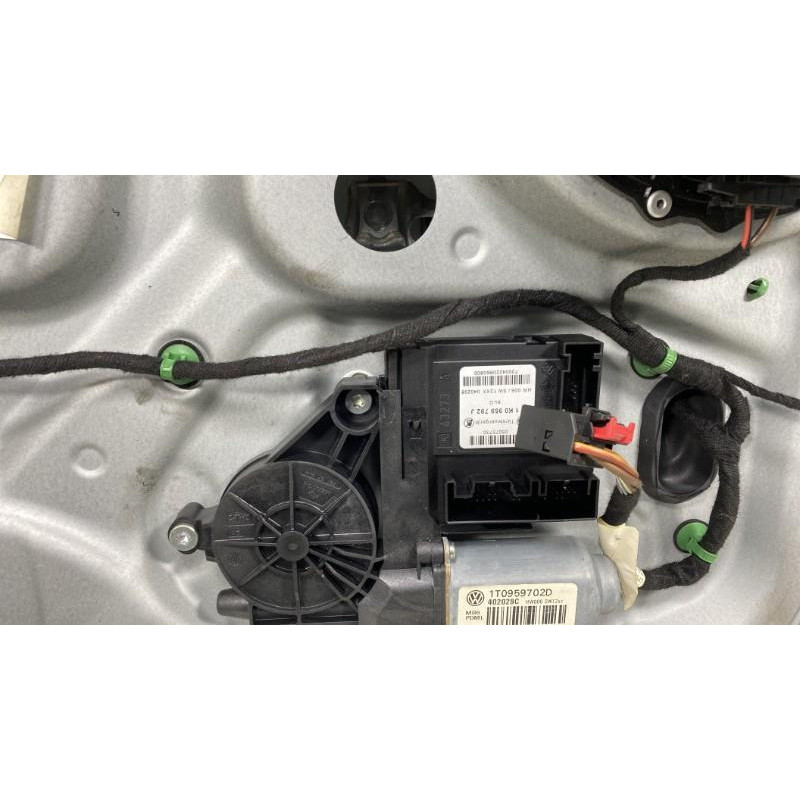 Leve vitre electrique avant droit VOLKSWAGEN TOURAN 1 Photo n°2