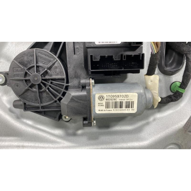 Leve vitre electrique avant droit VOLKSWAGEN TOURAN 1 Photo n°3