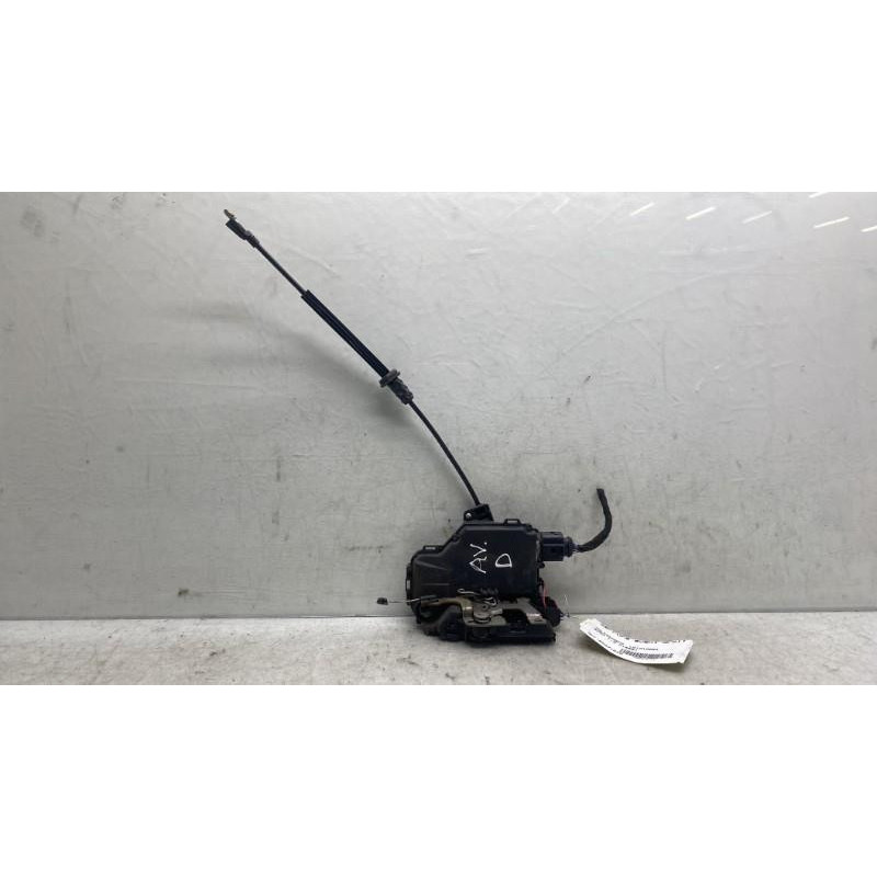 Serrure avant droit VOLKSWAGEN BORA Photo n°5
