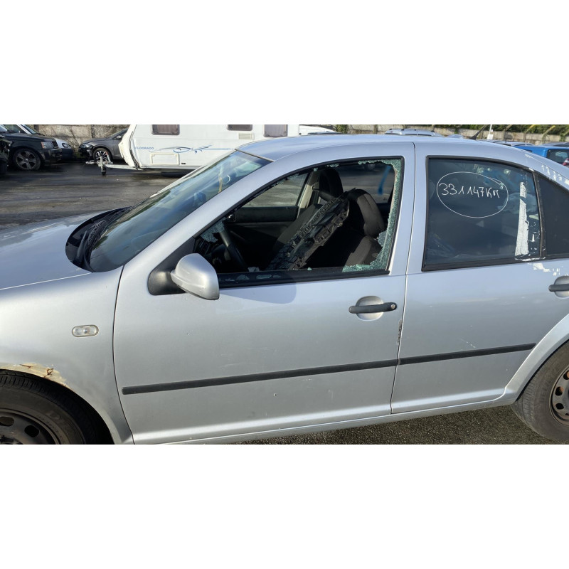 Serrure avant droit VOLKSWAGEN BORA Photo n°8