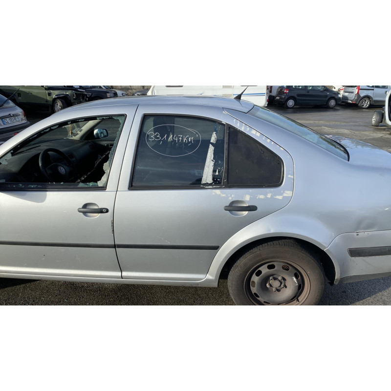 Serrure avant droit VOLKSWAGEN BORA Photo n°10