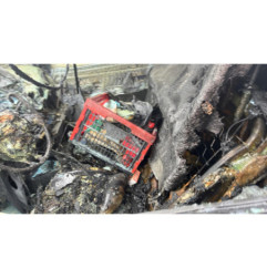 Malle/Hayon arriere RENAULT CLIO 3