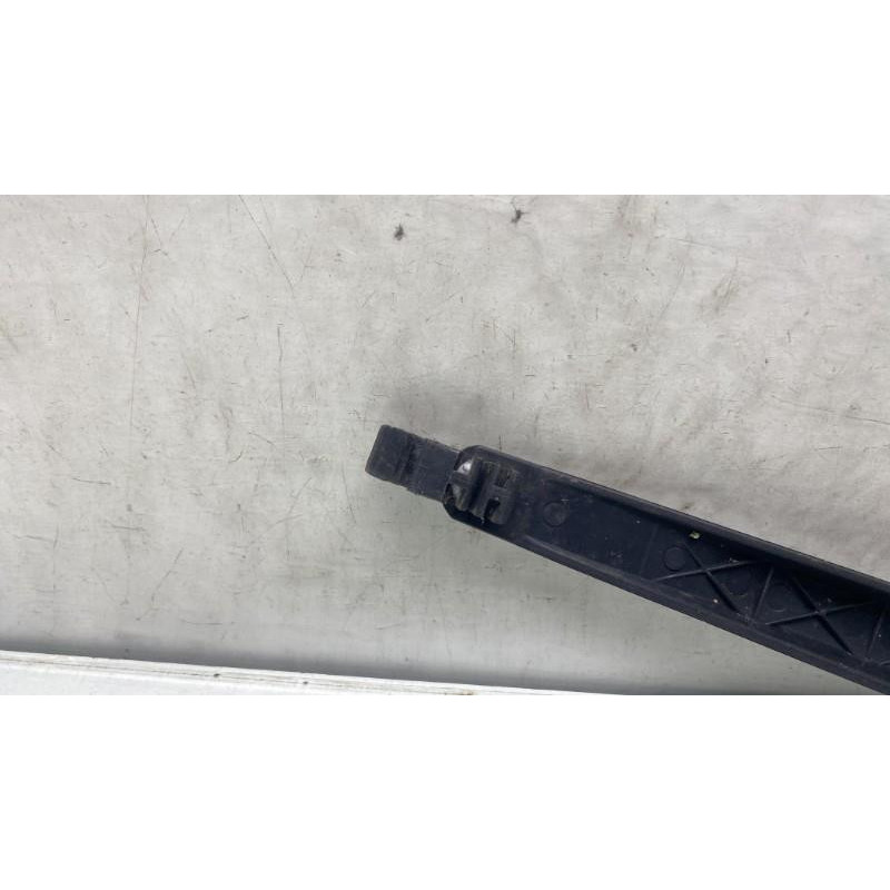 Bras essuie glace arriere TOYOTA AURIS 1 Photo n°3