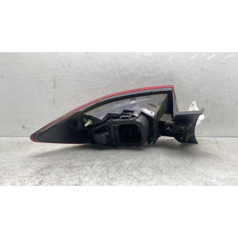 Feu arriere principal droit (feux) RENAULT CLIO 4 Photo n°2