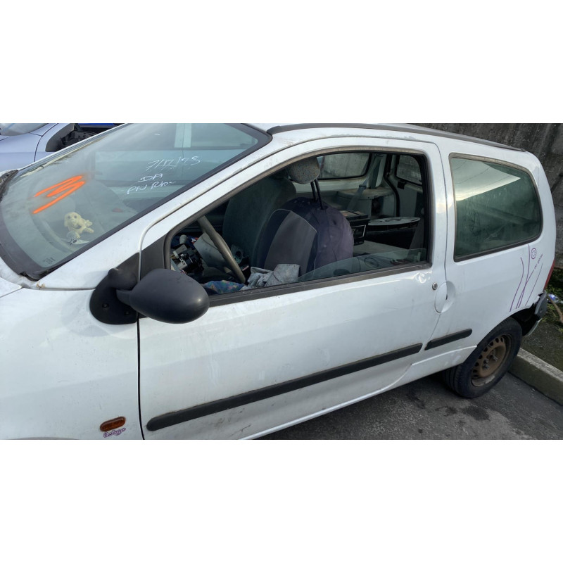 Pare choc avant RENAULT TWINGO 1 Photo n°17