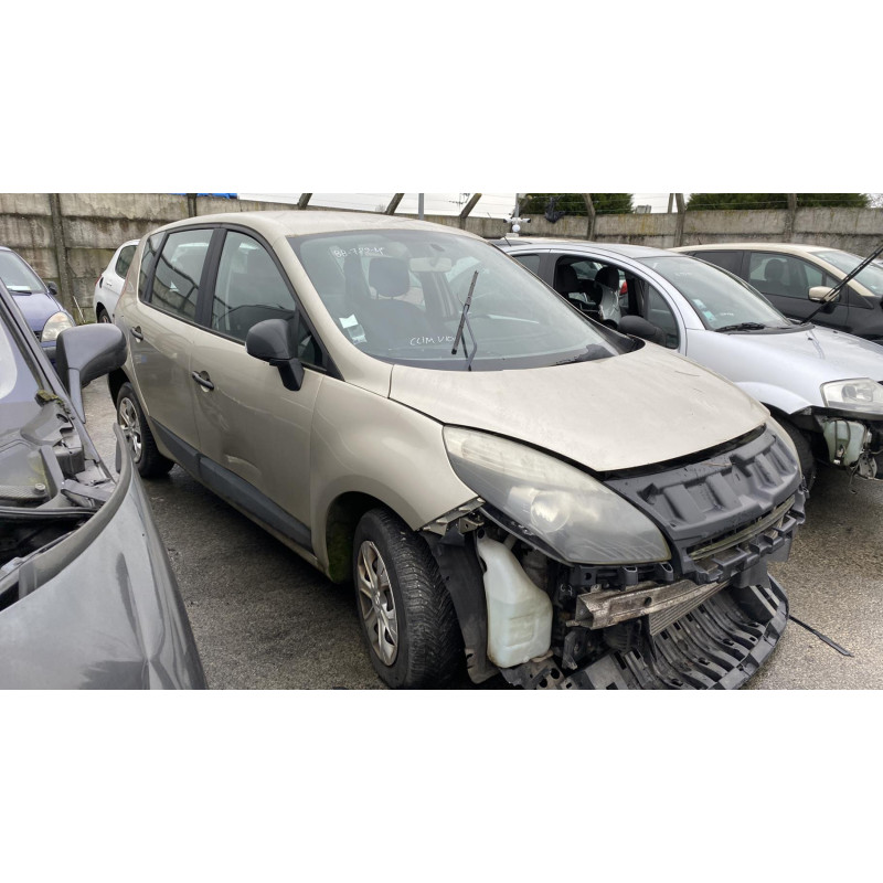 Feu arriere secondaire droit (feux) RENAULT SCENIC 3 Photo n°8