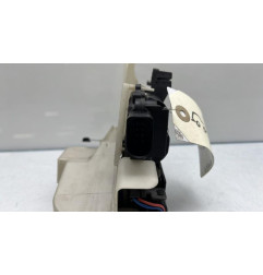 Serrure avant droit VOLKSWAGEN POLO 4