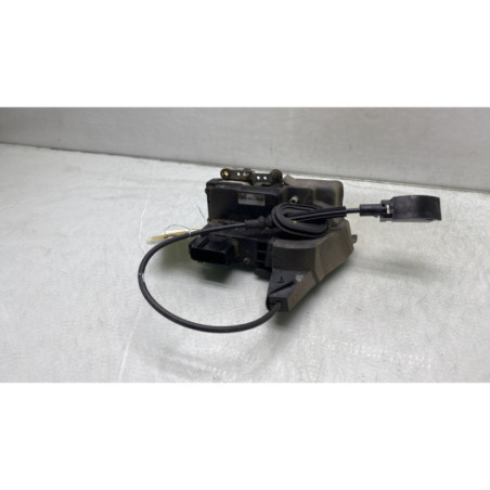 Serrure arriere droit FORD FIESTA 5