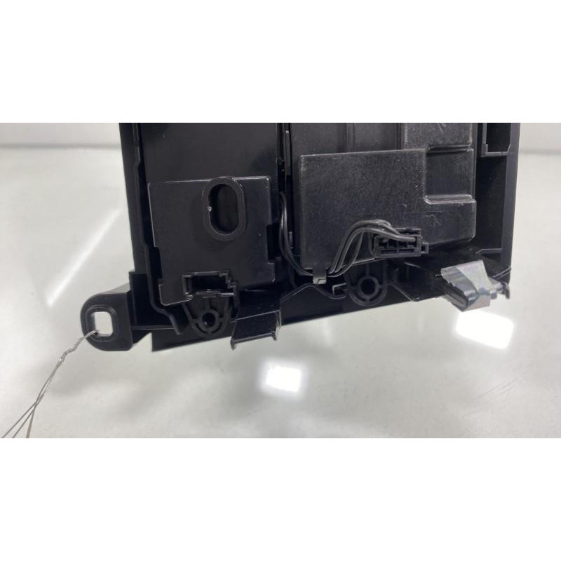 Commande chauffage BMW SERIE 1 F20 Photo n°3