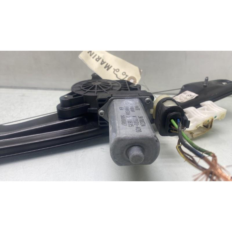 Leve vitre electrique arriere gauche BMW SERIE 1 F20 Photo n°7