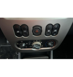 Serrure avant droit DACIA SANDERO 1