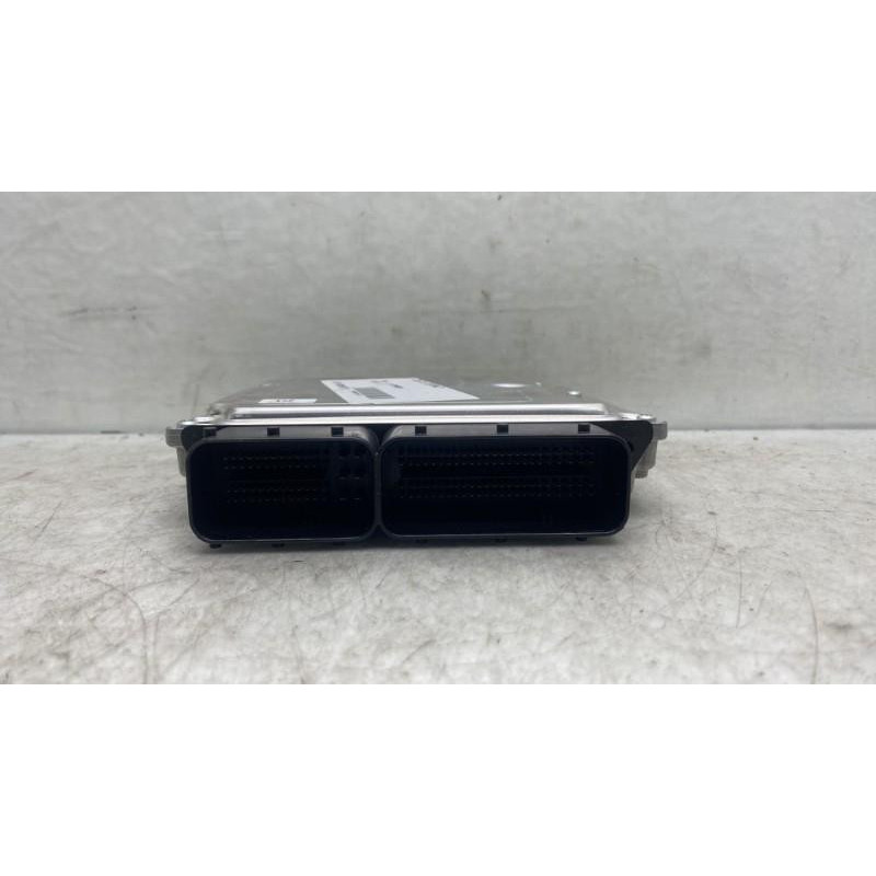 Calculateur moteur BMW SERIE 3 E91 Photo n°2