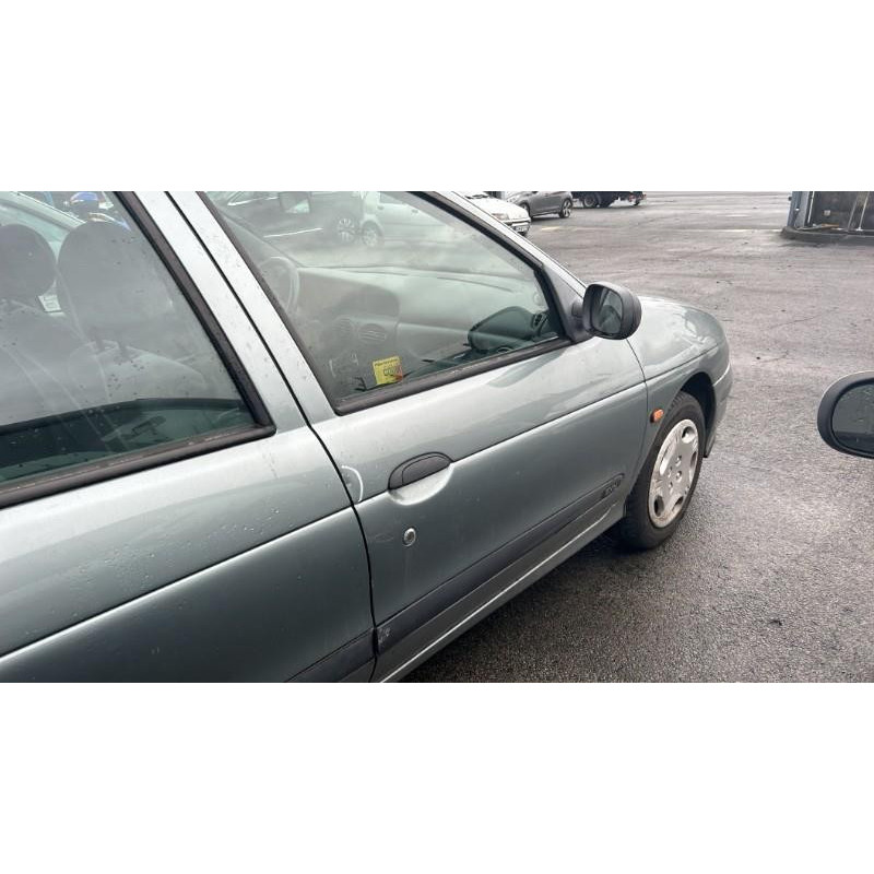 Serrure arriere gauche RENAULT MEGANE 1 Photo n°8