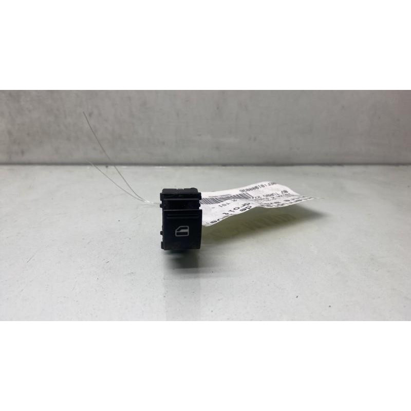 Interrupteur de leve vitre avant droit SEAT IBIZA 4 Photo n°1