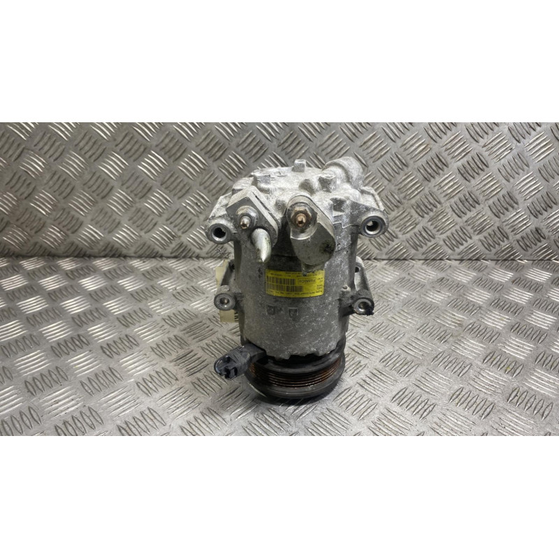 Compresseur clim FORD FIESTA 6 Photo n°1
