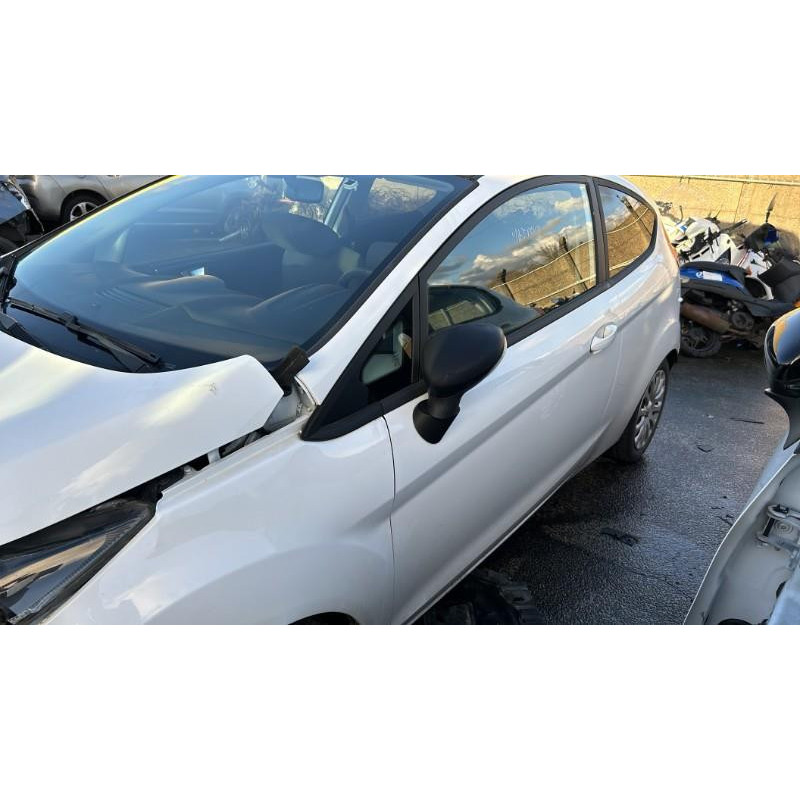 Compresseur clim FORD FIESTA 6 Photo n°9