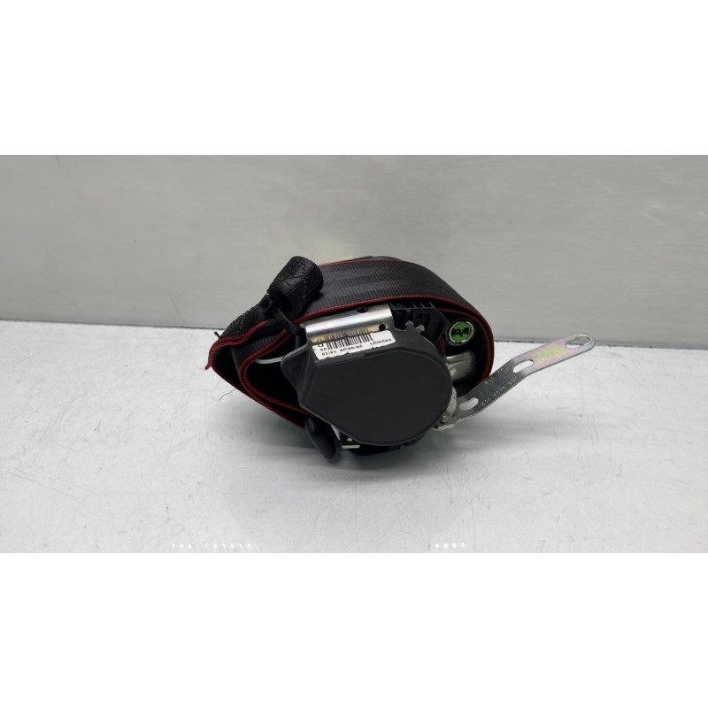 Pretensionneur de ceinture avant droit VOLKSWAGEN POLO 4 Photo n°2